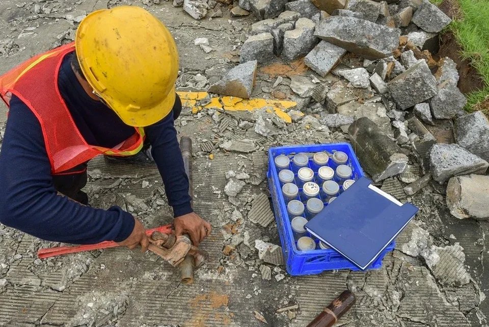 Límites de Atterberg en Antofagasta: Control de Plasticidad para Fundaciones Seguras
