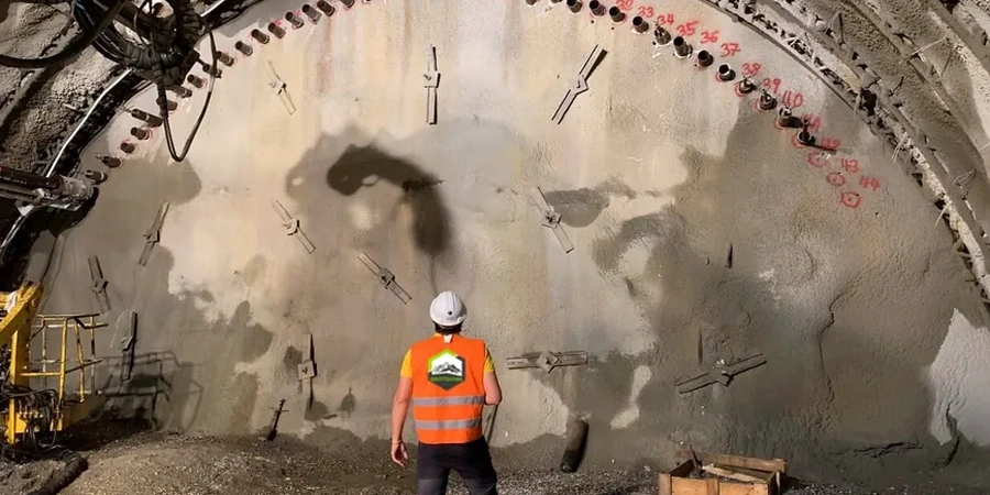 Monitoreo Geotécnico de Excavaciones en Antofagasta: Control de Deformaciones en Terreno Salino